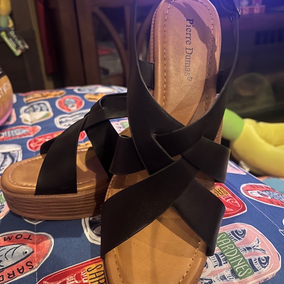 Pierre Dumas Black Wedge Sandals - Picture 1 of 6